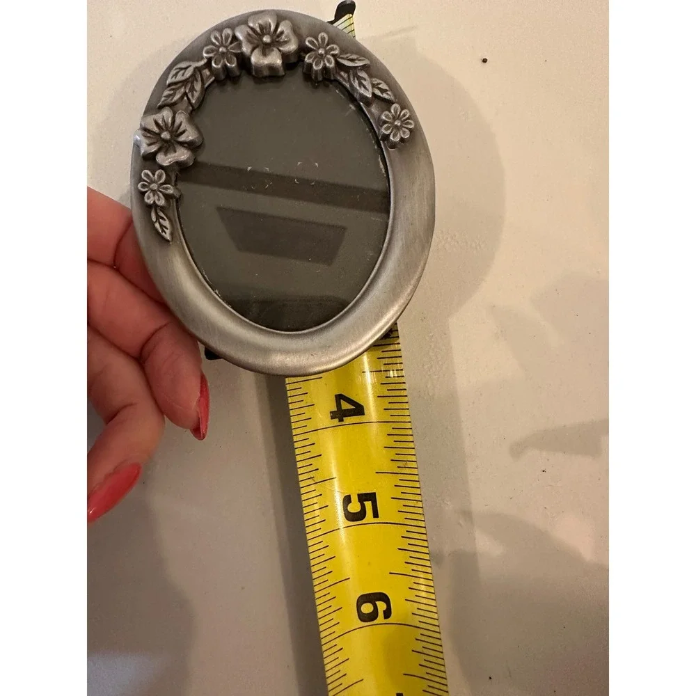 Vintage Oval Pewter Floral Photo Frame 4x3 Small Tabletop Cottagecore Decor